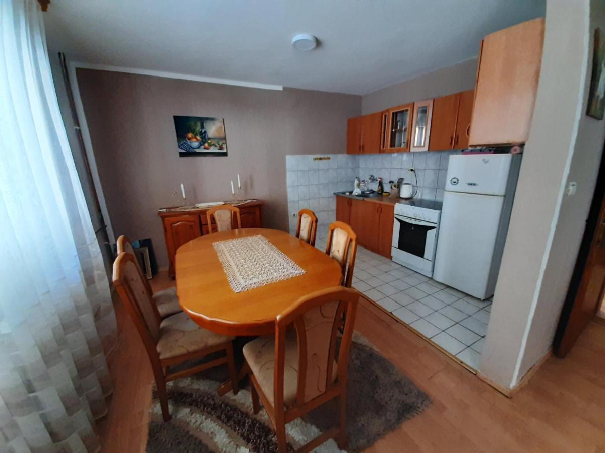 Apartman Lara 福查 外观 照片
